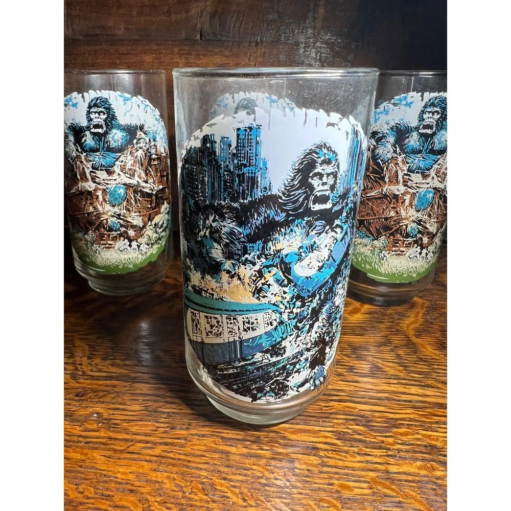 Vintage 1976 King Kong Coca-Cola Glasses Set of 4 Limited Edition Burger Chef